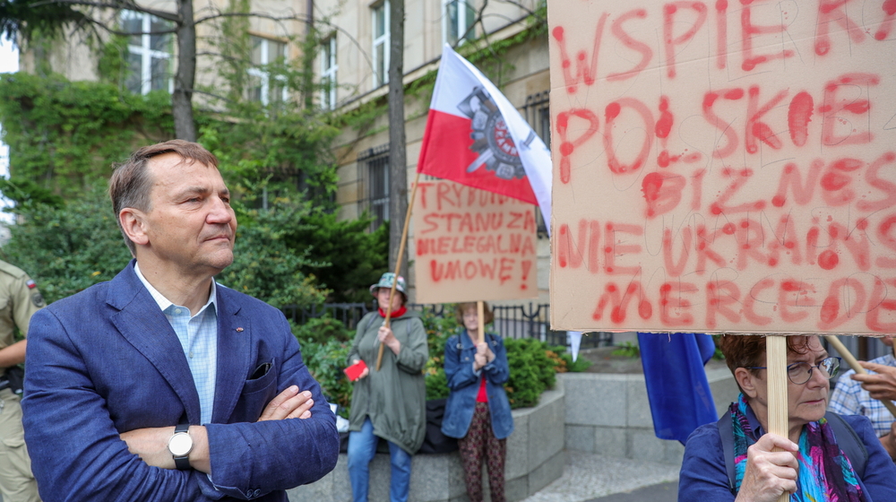 Protest Konfederacji Korony Polskiej pod Sejmem